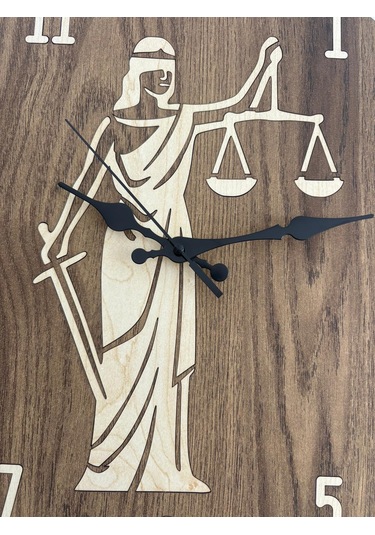 Pelince - Justitia Adalet Terazisi Figürlü - Ahşap Duvar Avukat Saati Kişiselleştirilebilir - Koyu Ahşap - 40 Cm Ahşap