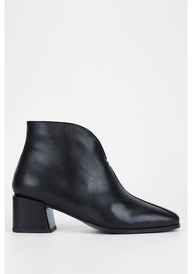Tamer Tanca Kadın Hakiki Deri Siyah Deri Casual Bot 33 530 Bn Bot Sk22/23 Sıyah Dr Siyah