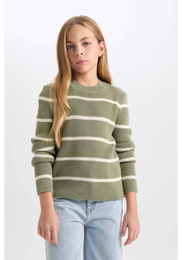 DeFacto Kız Çocuk Fitted Bisiklet Yaka Triko Kazak D1392A824WNKH488 Haki