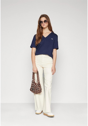 Lacoste V Yaka Organik Pamuk Bayan T-shirt Lacivert
