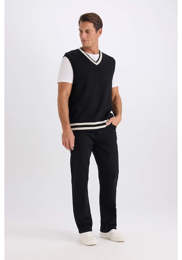 DeFacto Standart Fit V Yaka Triko Suveter E5265AX24WNBK81