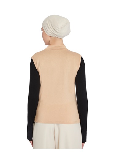 Organik Kolsuz Balıkçı Yaka Likralı Kadın Sıfır Kol Body Koyu Bej