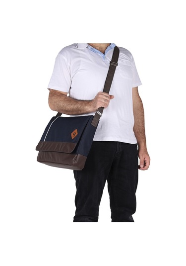 Strong 15.6 Inch Laptop Bölmeli Omuz Askılı Postacı Çantası Kft04