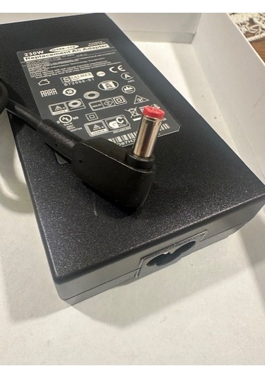 19.5 Volt 11.8 Amper 5.5 Mm 1.7 Mm Acer Uyumlu Notebook Adaptör 230 Watt Acer Uyumlu Adaptör