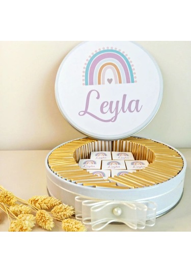 Madlen Çikolata İsme Özel Kız Bebek Hediyelik Çikolata Metal Kutu 100'lü