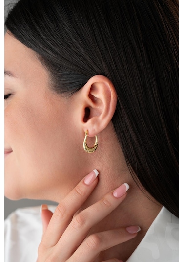 925 Ayar Gümüş Gold Rengi Çizgili Oval Tasarım Şarnel Küpe Gold