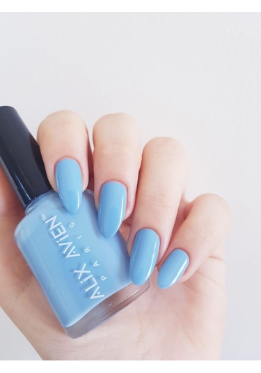 Alix Avien Açık Mavi 63 Yüksek Pigmentli Uzun Süreli Kalıcılık Hızlı Kuruma Nail Lacquer 63