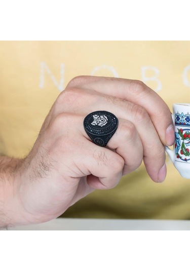 Kurt Desenli Siyah Rodyumlu Gümüş Erkek Yüzük Beyaz