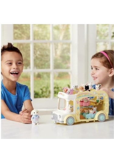 Adore Oyuncak Sylvanian Families Gökkuşağı Anaokulu Otobüsü 5744 Hayvanlar