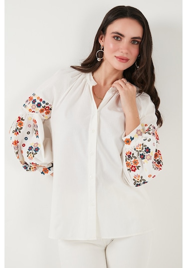 Lela Nakış Işlemeli Pamuklu Oversize Fit V Yaka Bayan Gömlek 676253 Ekru