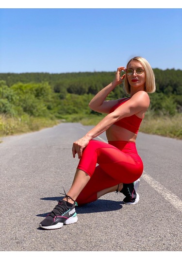 Tül Detaylı Toparlayıcı Spor Kapri Tayt Kırmızı