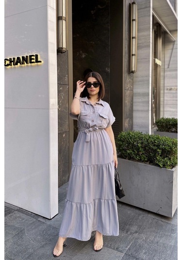 Gri Kısa Kol, Airobin Kumaş, Yarım Patlı, Kemerli/kuşaklı, Eteği Pliseli, Cepli Maxi Uzun Elbise Gri