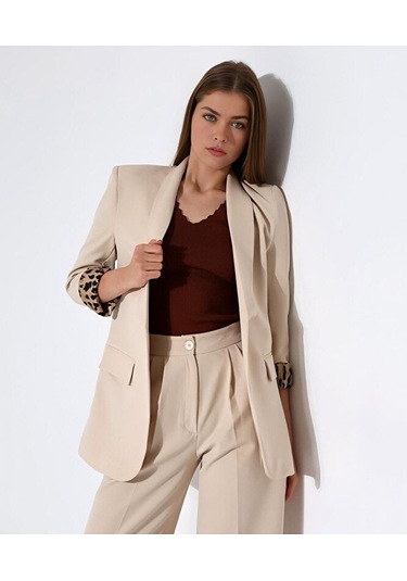 Kadın Normal Kalıp İçi Leopar Desem Hürrem Blazer Ceket Bej