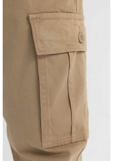DeFacto Gabardin Pantolon Kargo Cepli Düz Paça B6366AX24SPBG220 Bej DeFacto Gabardin Pantolon Kargo Cepli Düz Paça B6366AX24SPBG220 Bej