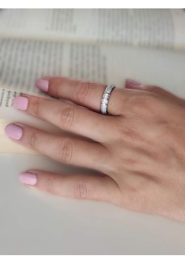Bombeli Zirkon Taşlı Ayarlanabilir Silver Gümüş Renkli Yüzük Silver
