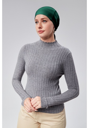 Kadın Tesettür Likralı Penye Dikişsiz Kaymaz Düz Bağlamalı Bone Yeşil