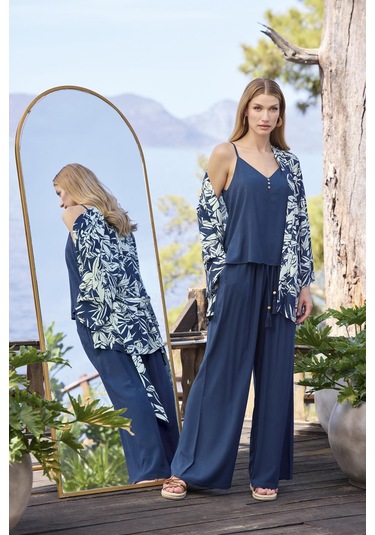Monamise Kadın Yaprak Desenli Dekolteli V Yaka 3'lü Alt Üst Takım 25012 Lacivert