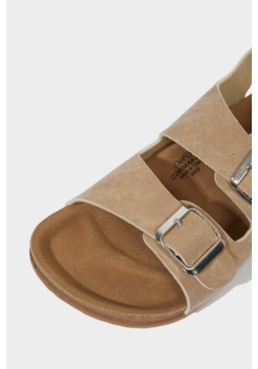 DeFacto Kız Çocuk Cırt Cırtlı Düz Taban Sandalet C2804A825SMBG26 Bej