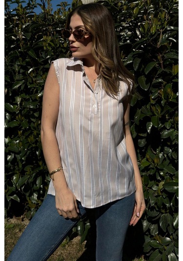 Kadın Kahve Çizgili, Dokulu Yazlık Kumaş, Yarım Patlı, Sıfır Kollu Bluz Kahve