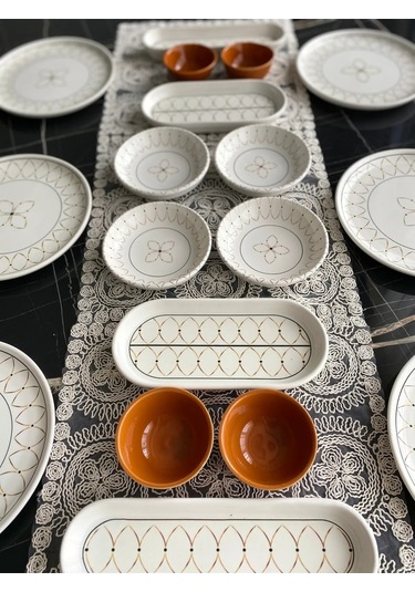 Venüs Home Gold Elips 6 Kişilik 18 Parça Kahvaltı Takımı Beyaz - Turuncu