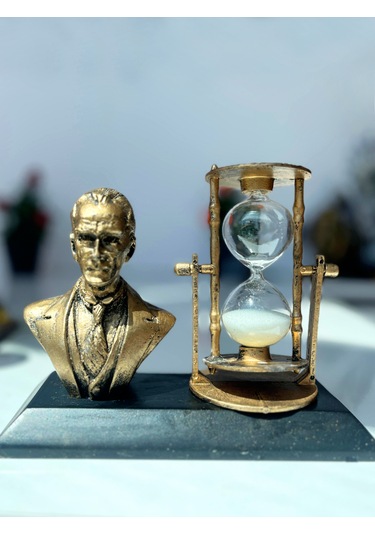 Atatürk Büstü Ve Kum Saati Masa Üstü Biblo Dekoratif Anı Hediye