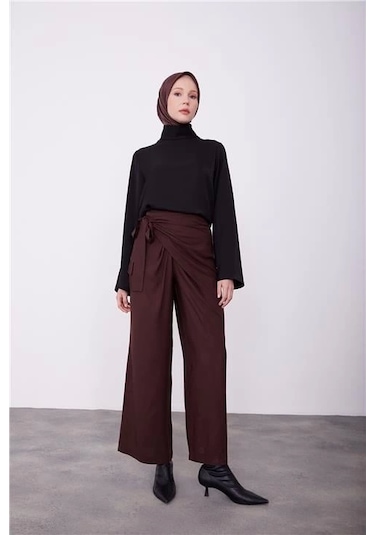 Armine Yandan Bağlama Detaylı Pantolon 23k2425 Bitter Kahverengi