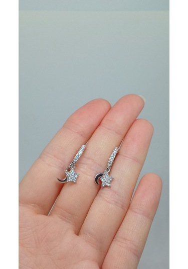 925 Ayar Taşlı Ay Yıldız Sallantılı Gümüş Küpe Zarif Ve Işıltılı Tasarım Gümüş