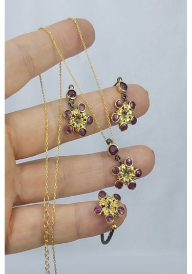 925 Ayar Çiçekli Yakut Taşlı 3 Lü Gümüş Set