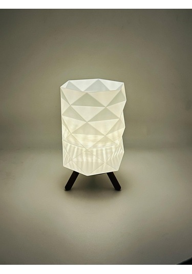 Prizma Desenli 3d Baskı Dekoratif Masa Lambası Pilli Mum Işıklı Modern Dekoratif Gece Lambası Beyaz