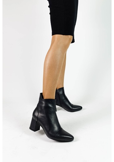 Hakiki Deri Siyah Mat Renk Fermuarlı Kalın Topuk Kadın Bot Bordo