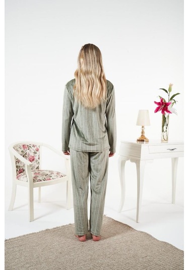 Estiva Çizgili Önden Düğmeli Kadife Bayan Pijama Takım Haki