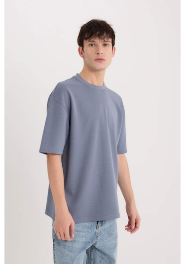 DeFacto Oversize Geniş Kalıp Ütü Gerektirmeyen Bisiklet Yaka Kısa Kollu Basic Düz Ağır Kumaş Tişört X3926AZ25SPGR504 DeFacto Oversize Geniş Kalıp Ütü Gerektirmeyen Bisiklet Yaka Kısa Kollu Basic Düz Ağır Kumaş Tişört X3926AZ25SPGR504