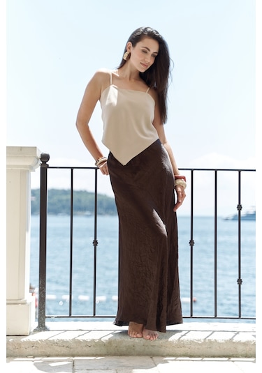Mai Collection Mai Studios Co. Alytih Üçgen Detay Bej Crop Bej