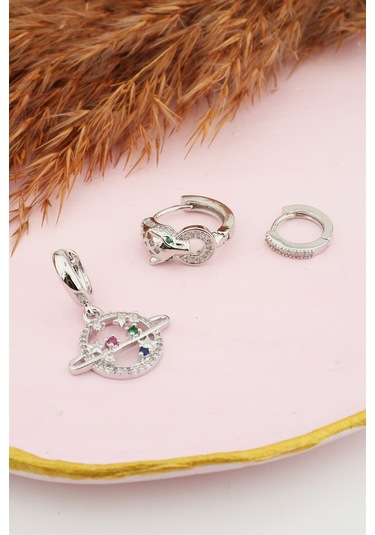 Kadın Kararmaz Altın Kaplama Renkli Zirkon Taşlı Satürn ve Kaplan Gümüş-Tek Ebat Altın Kadın Kararmaz Altın Kaplama Renkli Zirkon Taşlı Satürn ve Kaplan Gümüş-Tek Ebat Altın