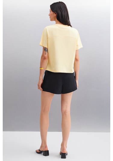 Lottıe Kadın %100 Organik Pamuklu Regular Kalıp Bisiklet Yaka Basic Kısa Kollu Sarı T-shirt