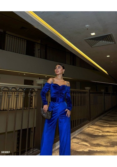 Modasize Kadın Modanna Yaka Zincir Askı Detay Kemer Dahil Kadife Kumaş Tulum Mavi