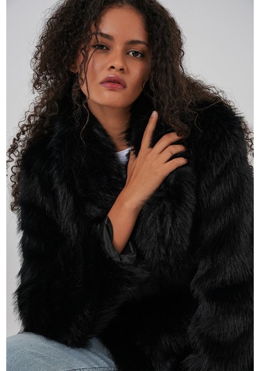 Kadın Kemerli Oversize Kürklü Kaban 9156 - Siyah Siyah