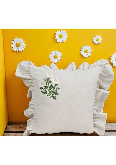 Yıkanmış Keten Papatya Nakıslı Fırfırlı Kırlent Kılıfı Beyaz