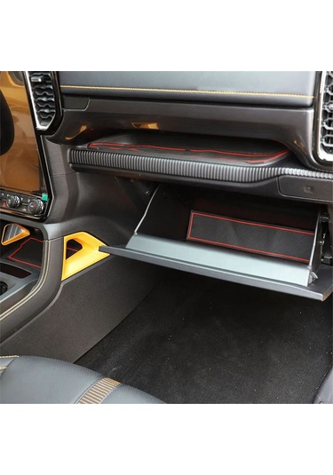 Ford Ranger 2023 2024 İçin Kapı Yuvası Matı Kırmızı - Siyah