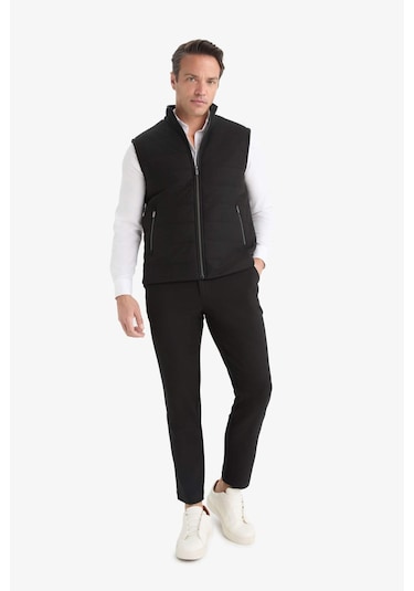 Defacto Slim Fit Dar Kesim Dik Yaka Fermuarlı Yelek D7536ax25aubk27 Siyah