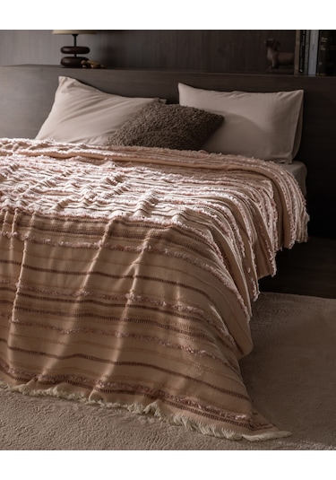 Madame Coco Montjalin Çift Kişilik Yatak Örtüsü - Pudra 8684427179758 Pudra