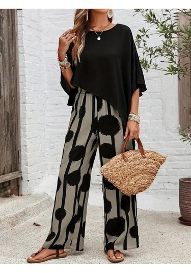 Munn Collection Kadın Truvakar Kol Bisiklet Yaka Asimetrik Dikişsiz Sandy Pelerin Bluz Ve Desenli Pantolon Ikili Takım Siyah