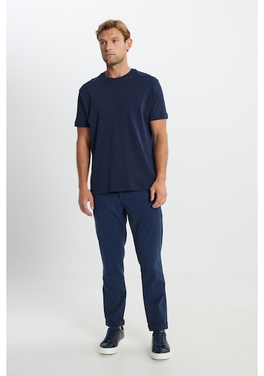 AC&Co / Altınyıldız Classics Erkek %100 Pamuk Modern Fit Normal Kesim Bisiklet Yaka Tişört Lacivert AC&Co / Altınyıldız Classics Erkek %100 Pamuk Modern Fit Normal Kesim Bisiklet Yaka Tişört Lacivert