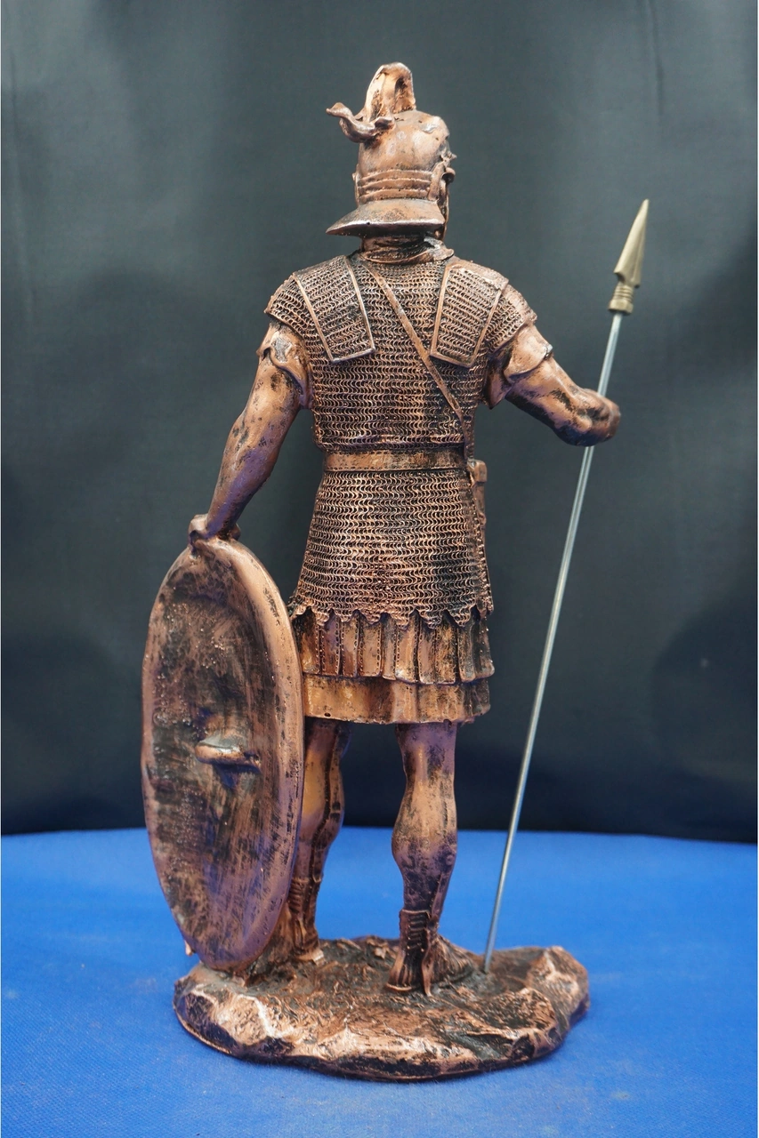 Mızrak Ve Kalkanı İle Roma Savaşçı Heykeli Biblo Ev Dekor & Hediyelik Aksesuar 32 Cm