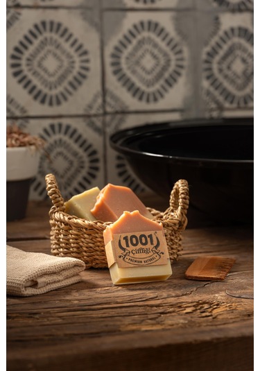 1001 Çiftliği El Yapımı Doğal Sarı Kantoronlu Sabun
