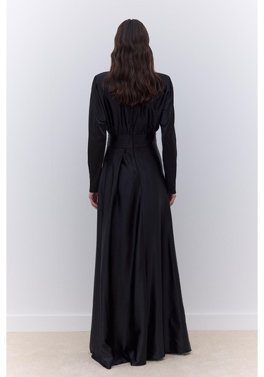 Manuka Saten Omuz Drapeli Abiye Elbise Siyah