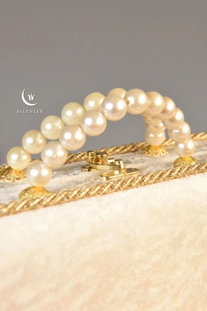 İnci Ahşap Kadife Kutulu Kur'an-ı Kerim Çeyizlik-hediyelik Set Krem Renk