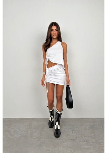 Asansörlü Tek Omuz Asimetrik Bluz Beyaz