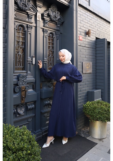 Kadın Lacivert Boydan Düğmeli Yarasa Kol Kuşaklı Lara Keten Uzun Tesettür Elbise Lacivert