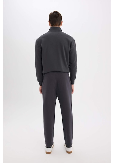 DeFacto Regular Fit Eşofman Altı İçi Polarlı Basic Düz Cepli Beli Bağcıklı Düz Paça D7836AX25SPAR214 DeFacto Regular Fit Eşofman Altı İçi Polarlı Basic Düz Cepli Beli Bağcıklı Düz Paça D7836AX25SPAR214